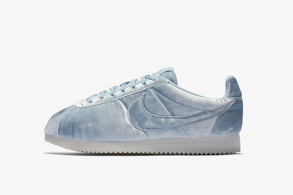 nike cortez terciopelo